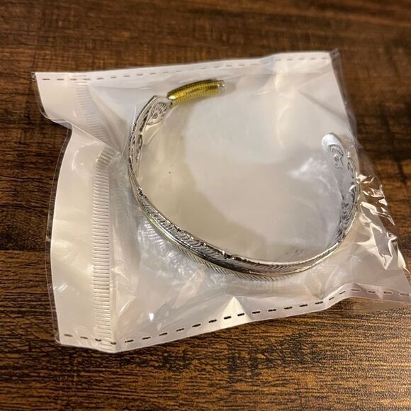 Adjustable Opening Bracelet Silver Plated Bracelet Feather Bracelet - Picture 7 of 16